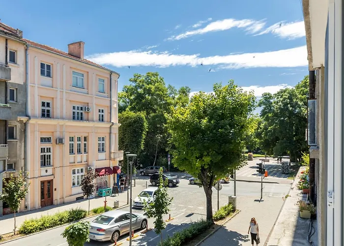 Great Location Apartman Várna