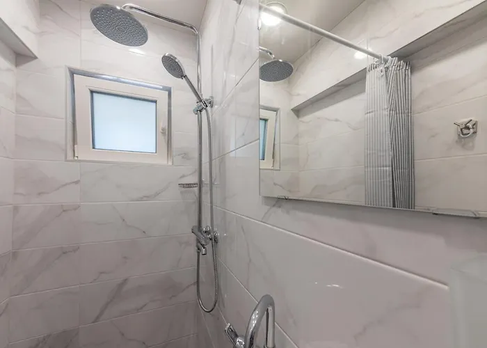 Great Location 瓦爾納